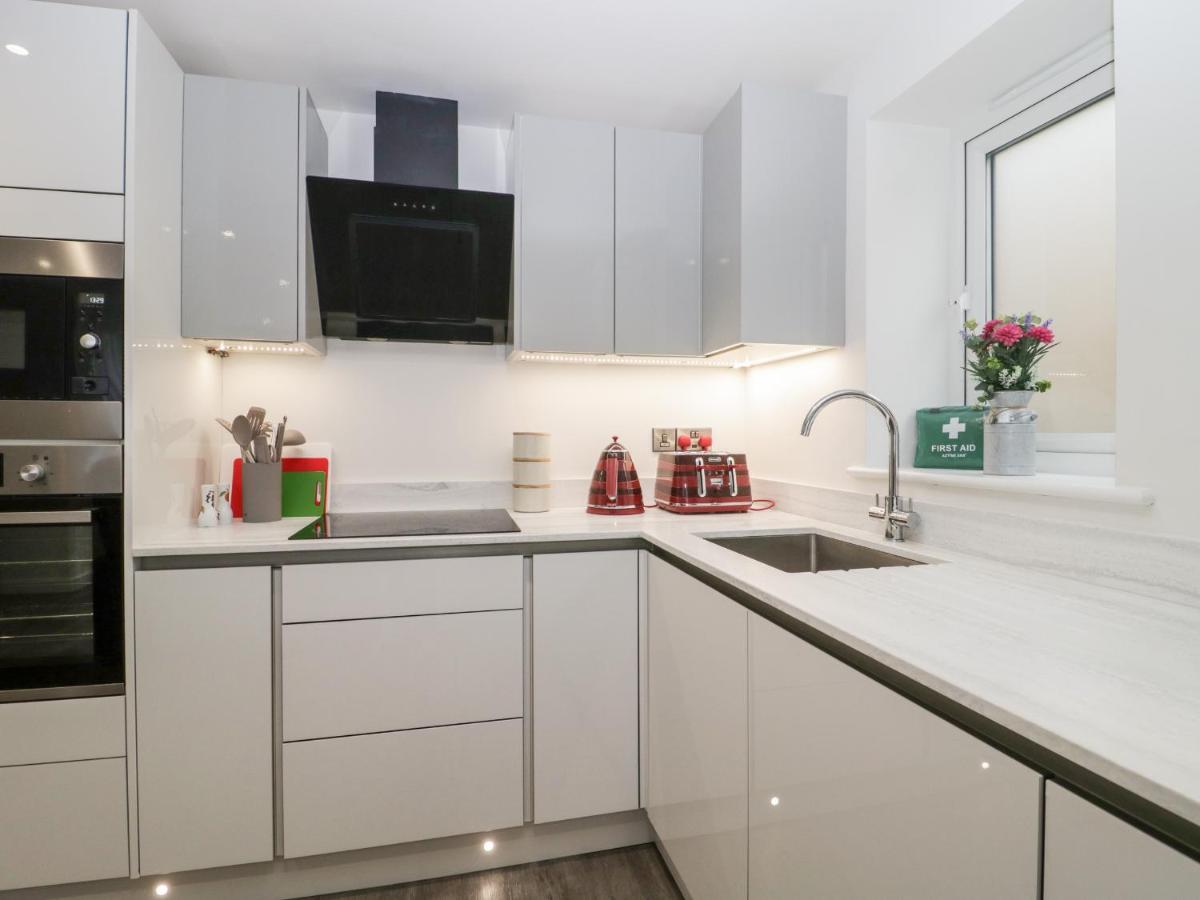 Апартаменты Flat 2, 38 Preston Road Уэймут Экстерьер фото