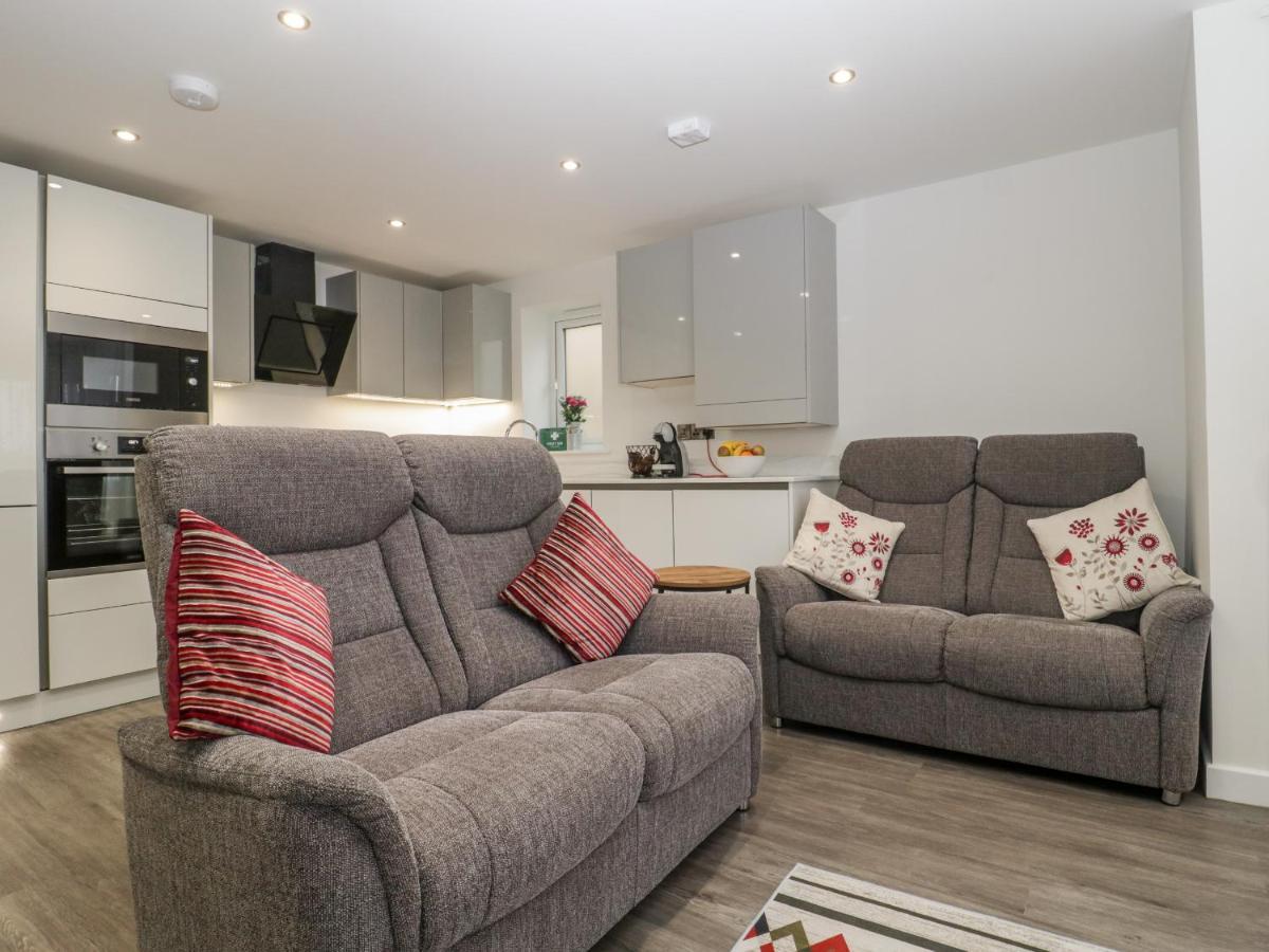 Апартаменты Flat 2, 38 Preston Road Уэймут Экстерьер фото