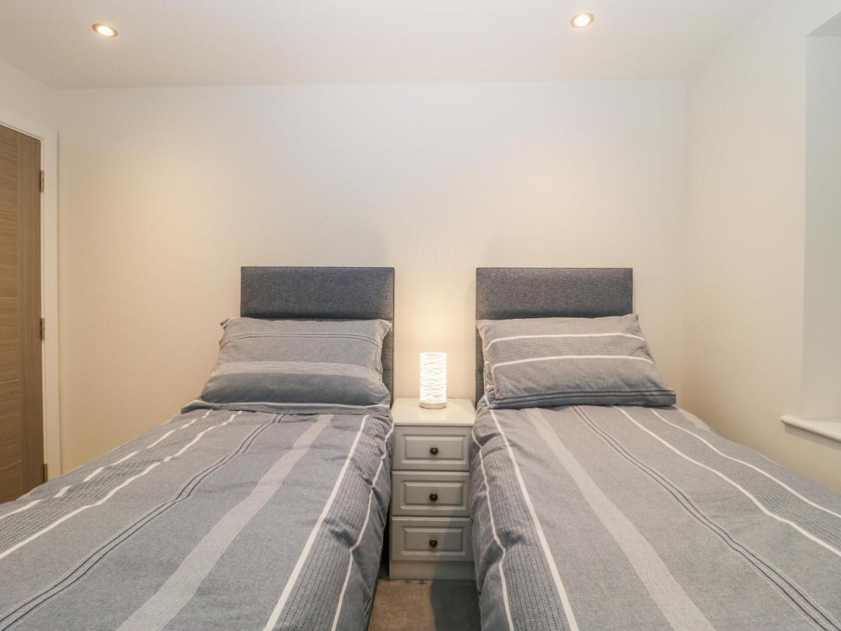 Апартаменты Flat 2, 38 Preston Road Уэймут Экстерьер фото