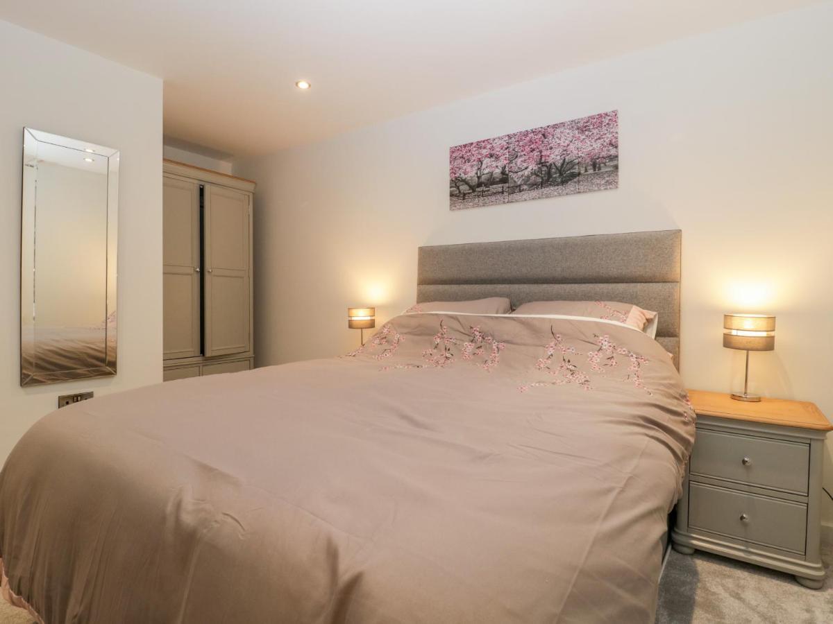 Апартаменты Flat 2, 38 Preston Road Уэймут Экстерьер фото
