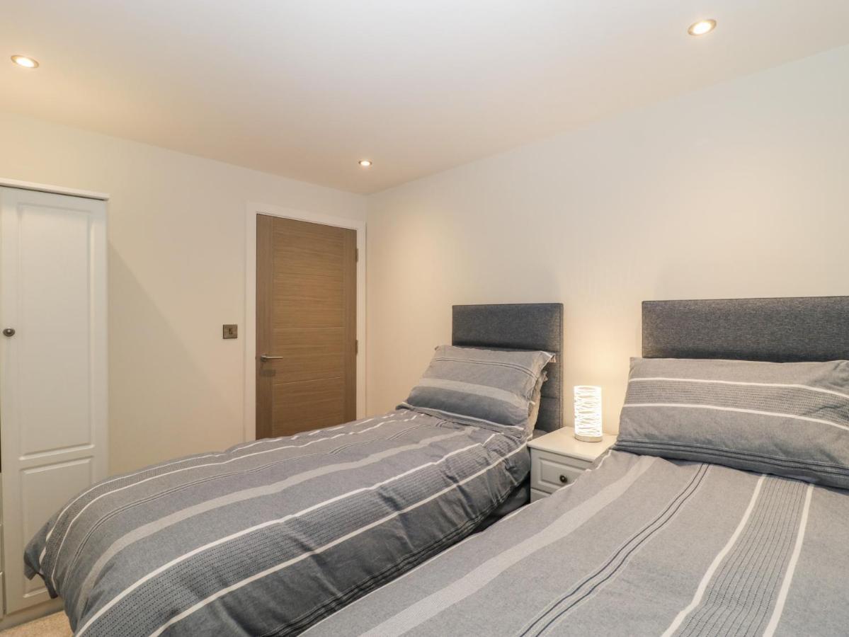 Апартаменты Flat 2, 38 Preston Road Уэймут Экстерьер фото